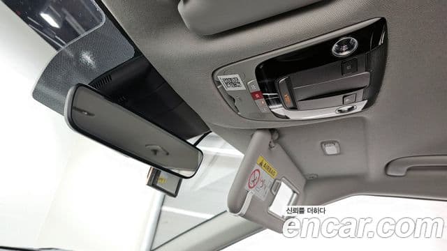 Kia Seltos 2021 — ფოტო 18/20