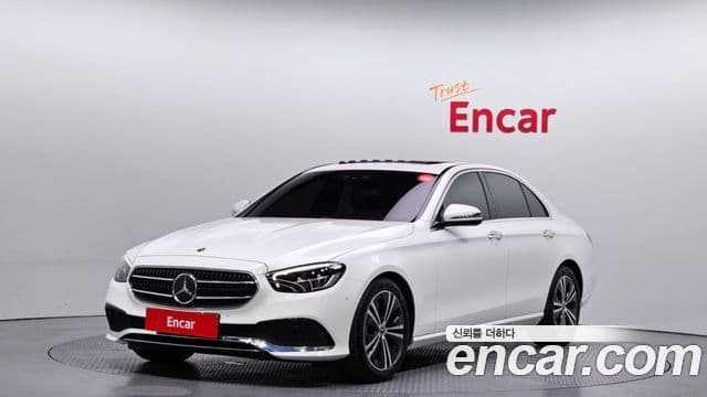 Mercedes-Benz E-Class 2021 — Фото 1/20