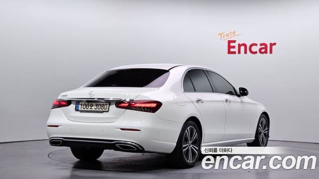 Mercedes-Benz E-Class 2021 — Фото 2/20