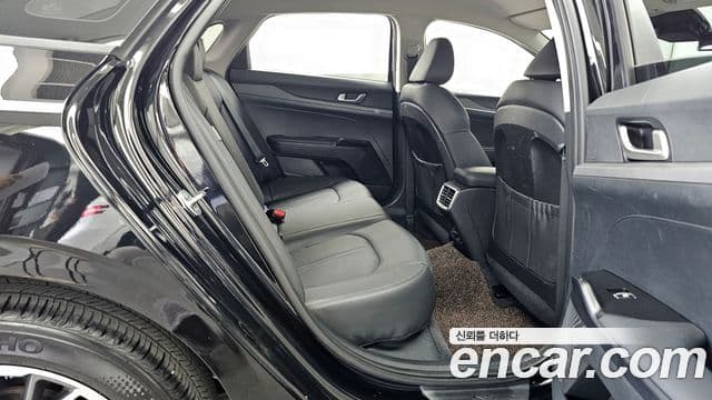 Kia K5 2022 — Şəkil 12/20