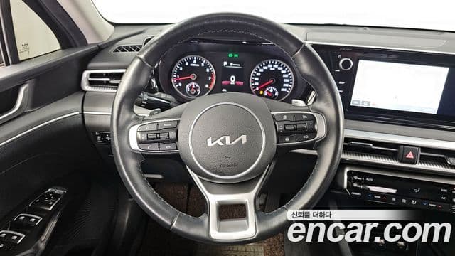 Kia K5 2022 — Şəkil 13/20