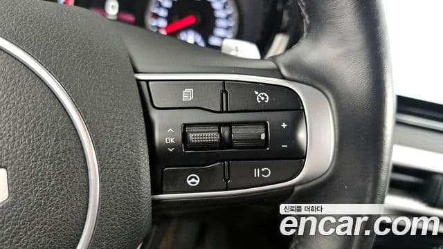 Kia K5 2022 — Şəkil 18/20