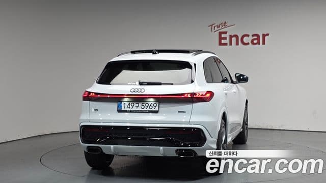Audi Q5 2025 — ფოტო 4/20