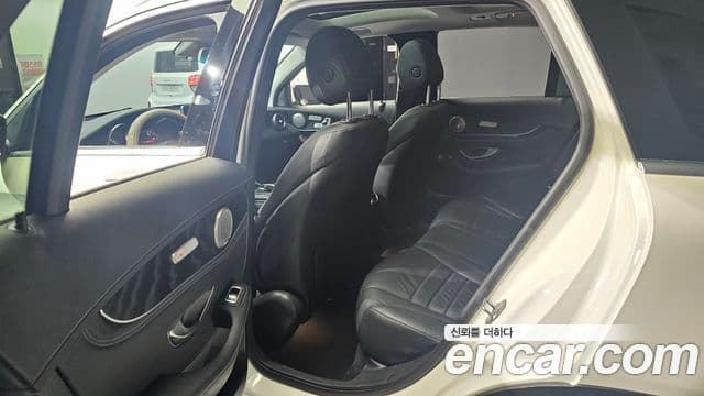 Mercedes-Benz GLC-Class 2018 — ფოტო 12/20