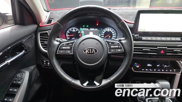 Kia Seltos 2020 — Şəkil 13/20