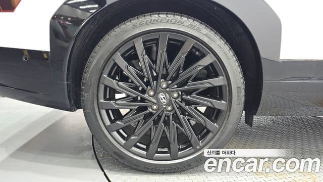 Hyundai Santa Fe 2025 — ფოტო 5/20