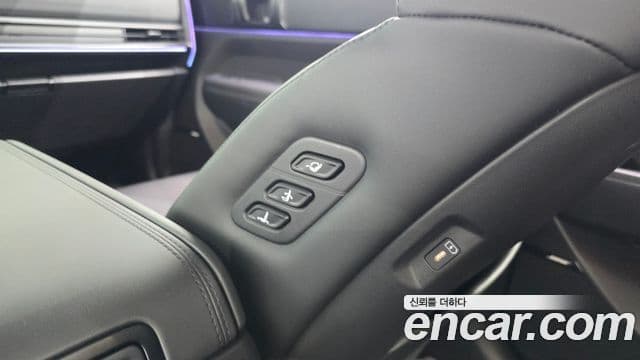Hyundai Santa Fe 2025 — Photo 3/34
