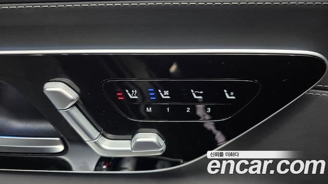 Mercedes-Benz SL-Class 2023 — Photo 27/37