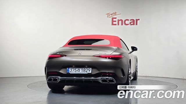 Mercedes-Benz SL-Class 2023 — Photo 8/37