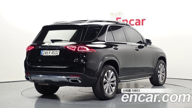 Mercedes-Benz GLE-Class 2021 — ფოტო 1/20