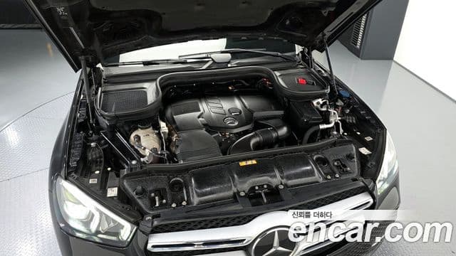 Mercedes-Benz GLE-Class 2021 — ფოტო 5/20