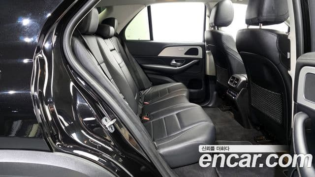 Mercedes-Benz GLE-Class 2021 — ფოტო 11/20