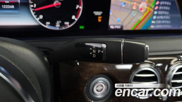 Mercedes-Benz S-Class 2019 — Şəkil 9/20