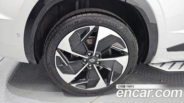 Renault Samsung Grand Koleos 2024 — Photo 10/30