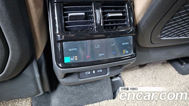 Renault Samsung Grand Koleos 2024 — Photo 12/30