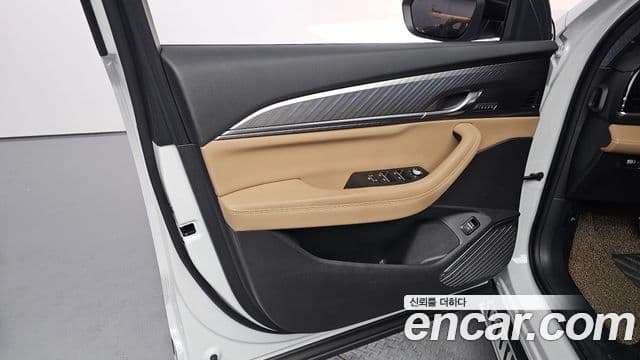 Renault Samsung Grand Koleos 2024 — Photo 20/30