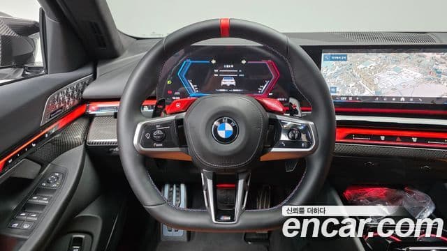 BMW M5 2025 — Photo 25/37