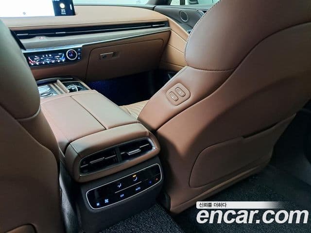 Genesis Electrified G80 2022 — Şəkil 13/20