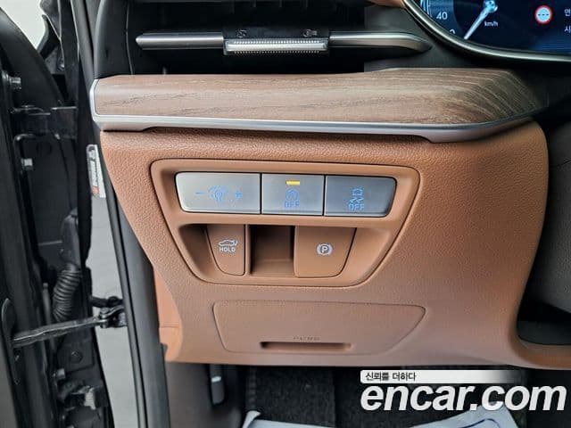 Genesis Electrified G80 2022 — ფოტო 15/20