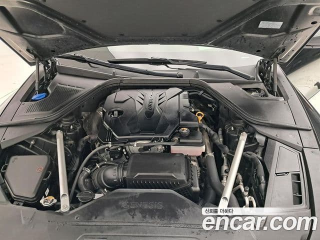 Genesis Electrified G80 2022 — Şəkil 19/20