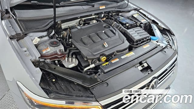 Volkswagen Passat GT 2022 — Şəkil 6/20