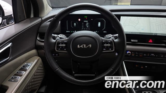Kia Carnival 2024 — ფოტო 13/20