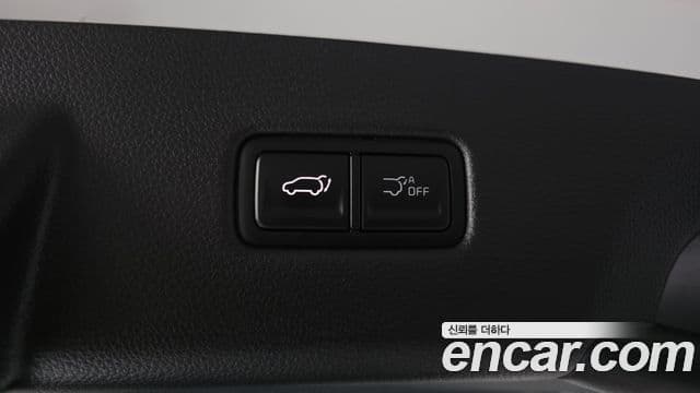 Kia Carnival 2024 — ფოტო 16/20