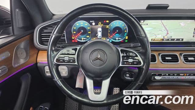 Mercedes-Benz GLE-Class 2021 — Şəkil 13/20