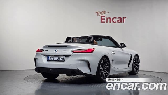 BMW Z4 2022 — Фото 2/20