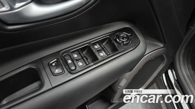 Jeep Renegade 2022 — Photo 26/33