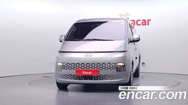 Hyundai Staria 2023 — Şəkil 3/20