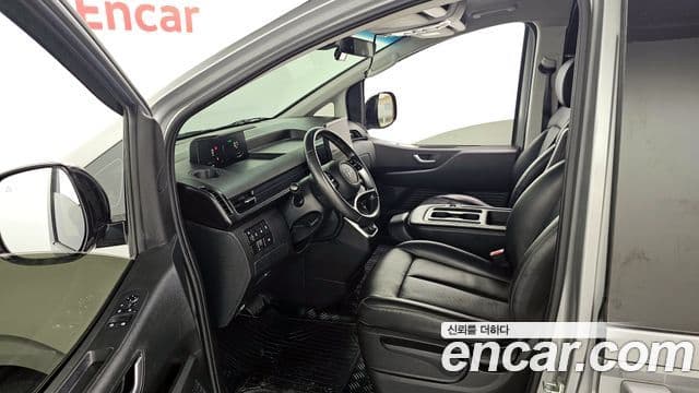 Hyundai Staria 2023 — Şəkil 10/20