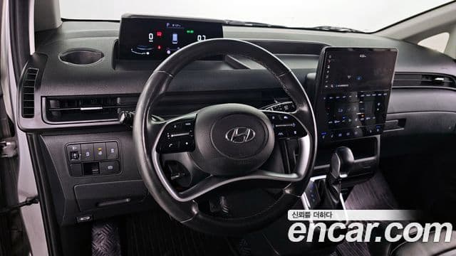 Hyundai Staria 2023 — Şəkil 15/20