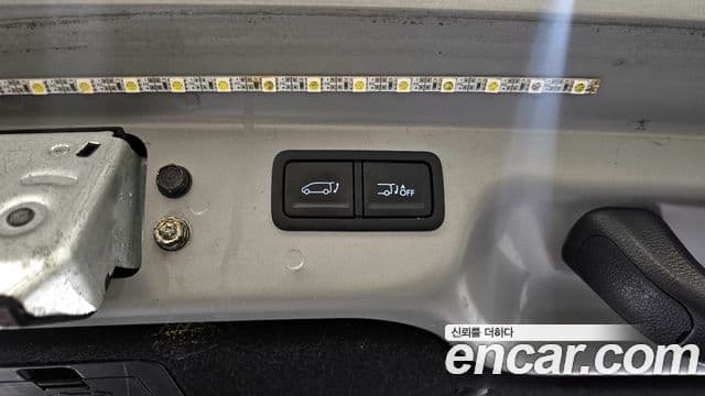 Hyundai Staria 2023 — Şəkil 17/20