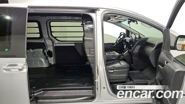Hyundai Staria 2023 — Şəkil 19/20