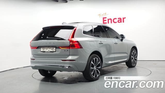 Volvo XC60 2024 — Фото 2/20