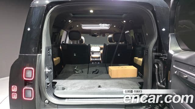 Land Rover Defender 2026 — фото 20 из 20