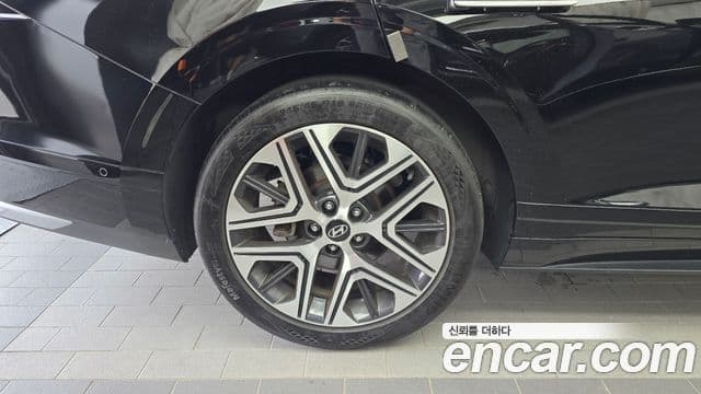 Hyundai Grandeur 2023 — ფოტო 5/20