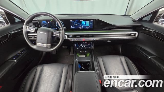 Hyundai Grandeur 2023 — ფოტო 7/20
