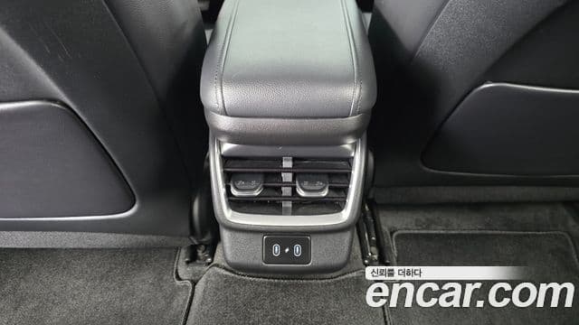 Hyundai Grandeur Hybrid 2023 — Photo 26/30