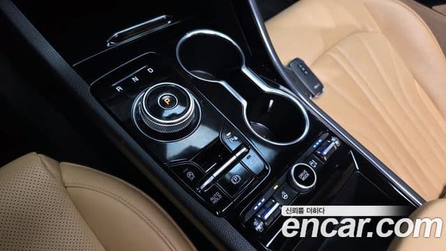Kia K5 2021 — ფოტო 9/20