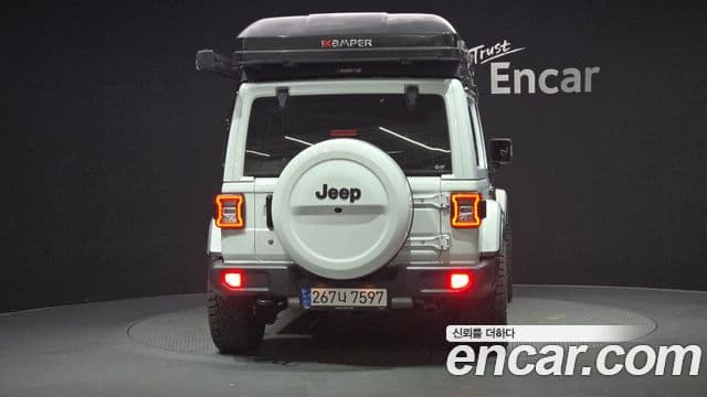 Jeep Wrangler 2019 — Photo 10/20
