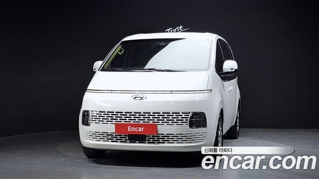 Hyundai Staria 2021 — Фото 3/20