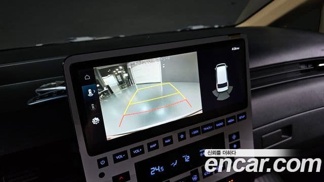 Hyundai Staria 2021 — Фото 15/20