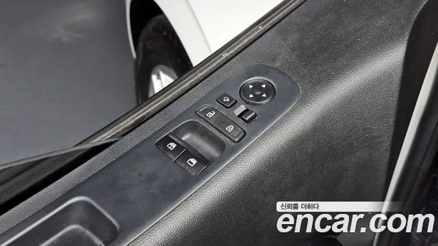 Hyundai Staria 2021 — ფოტო 11/31