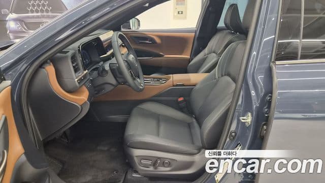 Toyota Crown Crossover 2025 — ფოტო 9/18