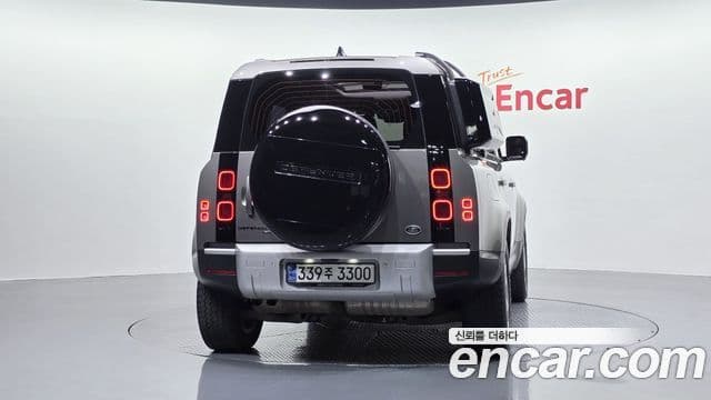 Land Rover Defender 2022 — Şəkil 15/35