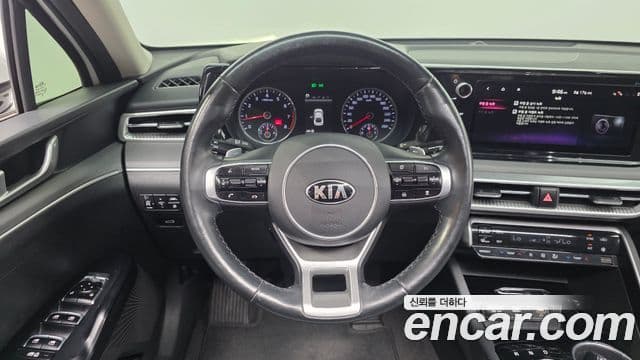 Kia K5 2020 — Şəkil 13/20