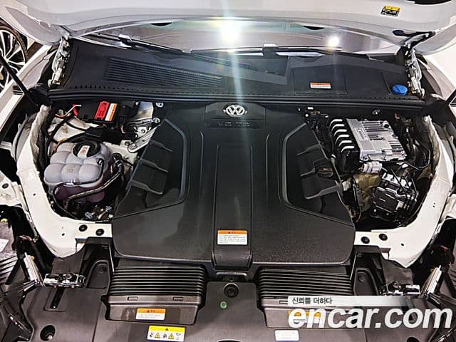 Volkswagen Touareg 2024 — Şəkil 5/14