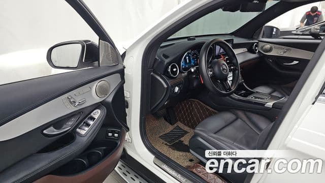 Mercedes-Benz GLC-Class 2020 — Şəkil 10/20